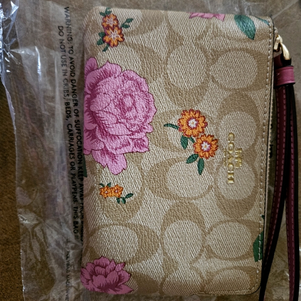 Coach wristlet